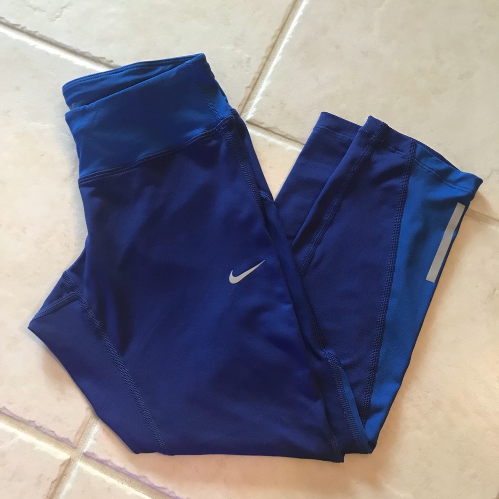 Nike cropped leggings